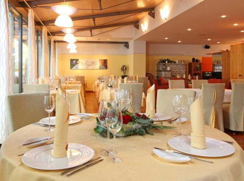Hotel Schloss Huenigen Konolfingen Εξωτερικό φωτογραφία