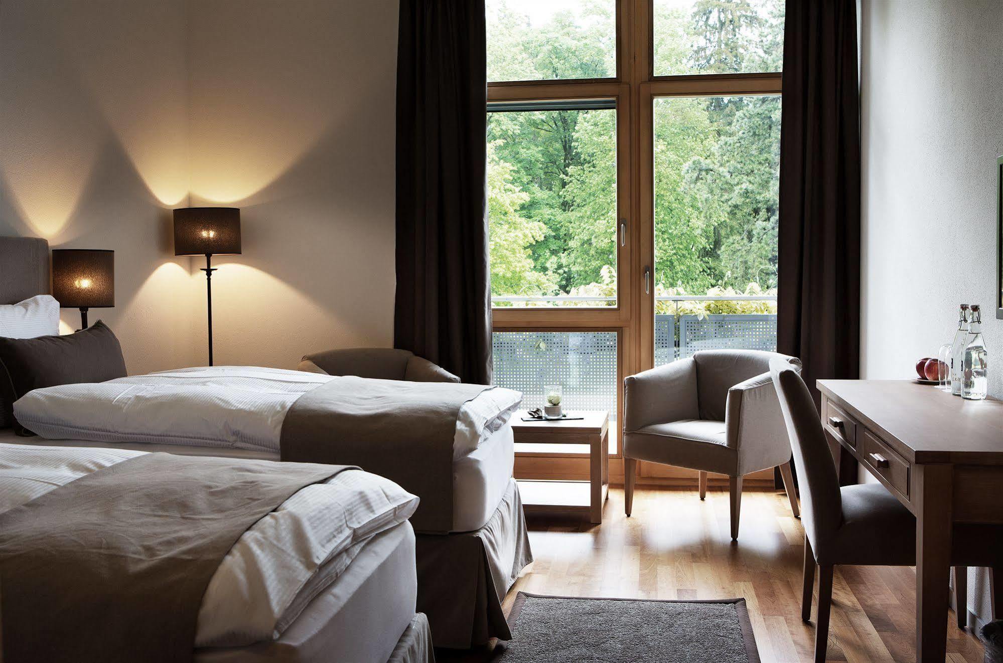 Hotel Schloss Huenigen Konolfingen Εξωτερικό φωτογραφία