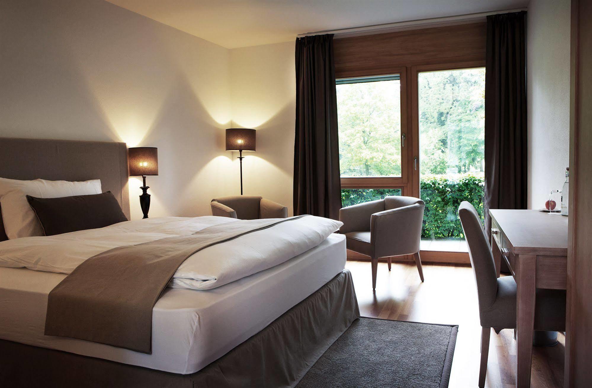 Hotel Schloss Huenigen Konolfingen Εξωτερικό φωτογραφία